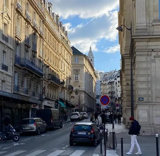 Le Fameux Montmartre Parijs